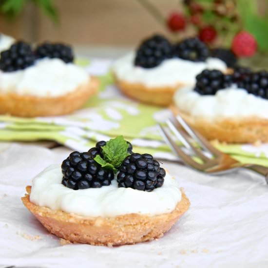 Blackberry & Lemon Mini Tart