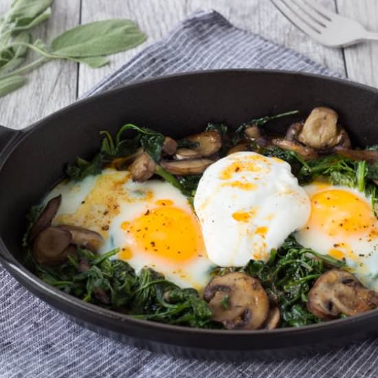 Baked Eggs with Yogurt and Chile