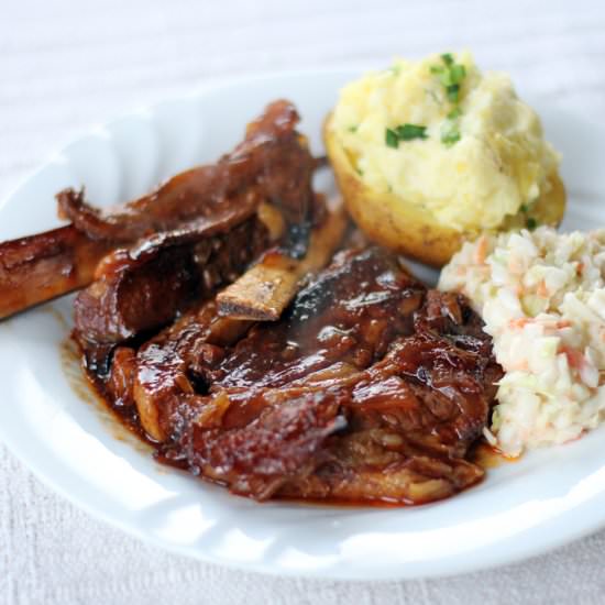 Braised Beef Ribs in Bourbon Sauce
