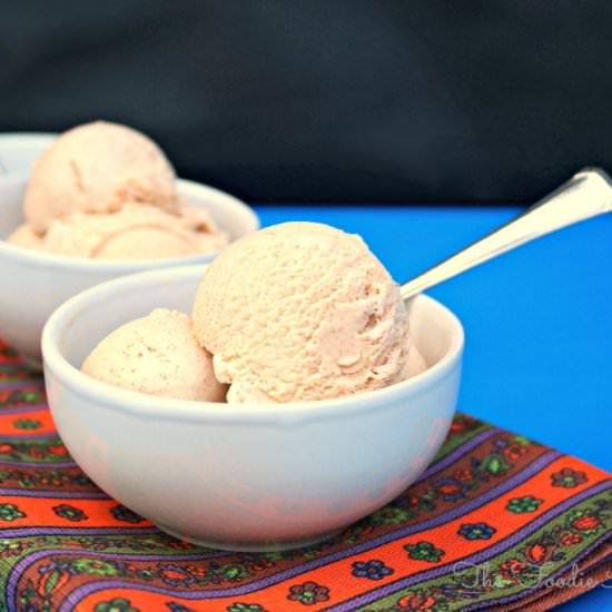 Cinnamon Vanilla Bean Ice Cream