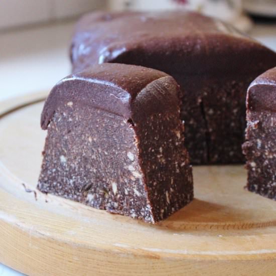 Date and Cashew Fudge