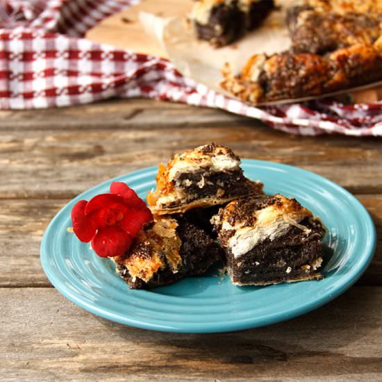 Delicious Vegan Poppy Cake
