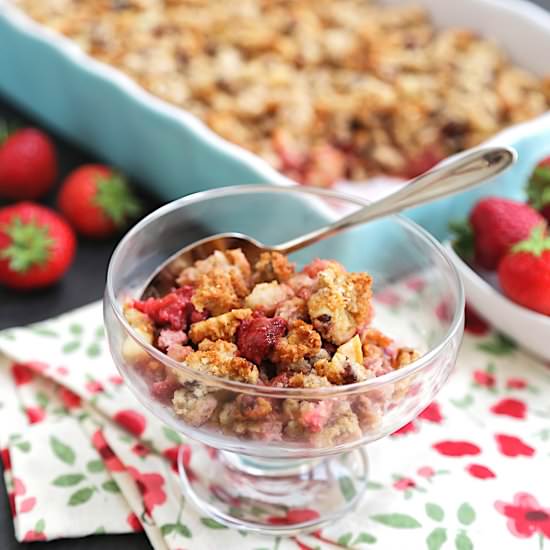 Strawberry & Rhubarb Crumble