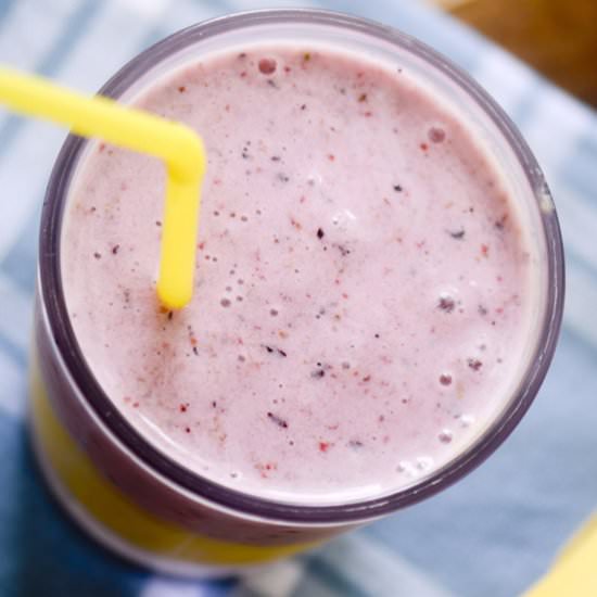 Mango and Berry Layer Smoothie
