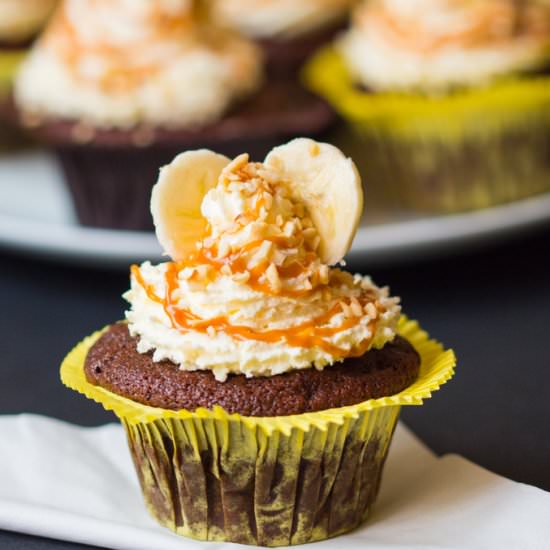 Chocolate Banana Sundae Cupcakes