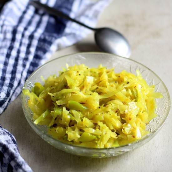 Warm cabbage salad – Gujarati style