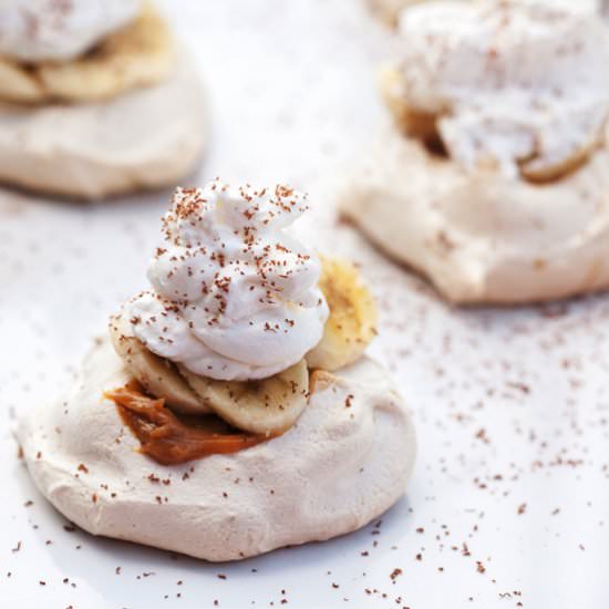 Mini Banoffee Pavlovas