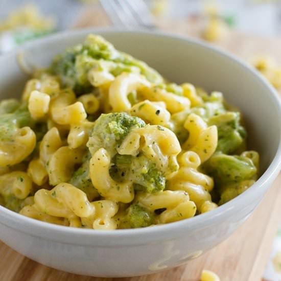 Tuscan Broccoli Mac and Cheese