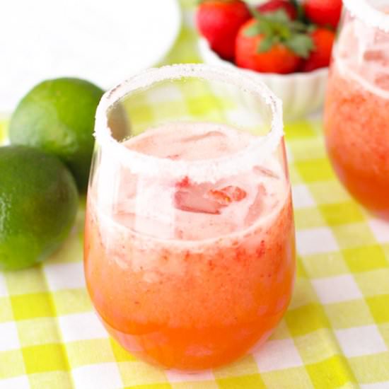 Strawberry Kiwi Moscato Cooler