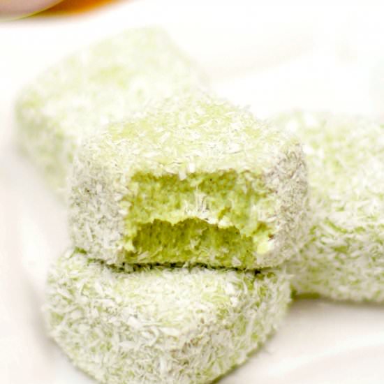 Healthy Matcha Tea Coconut Fudge