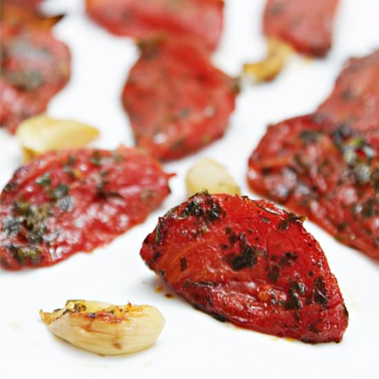 Roasted tomatoes with garlic