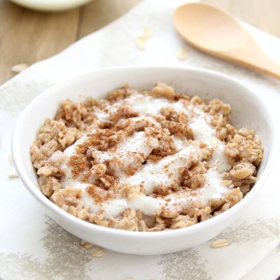 Cinnamon Roll Oatmeal