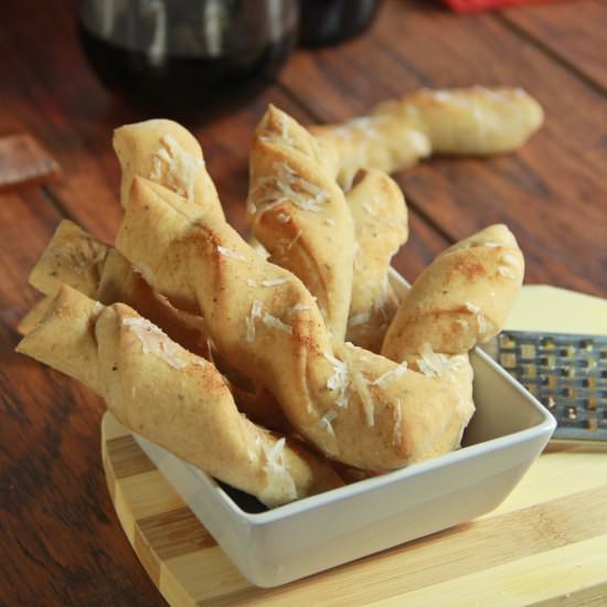 Italian Garlic Bread Twists