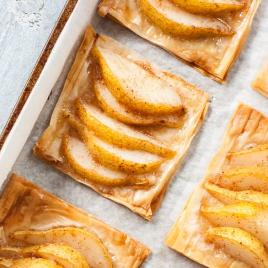 Pear & Honey Phyllo Tarts (v)