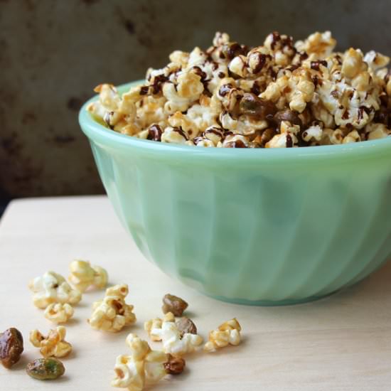 Chocolate & Pistachio Caramel Corn