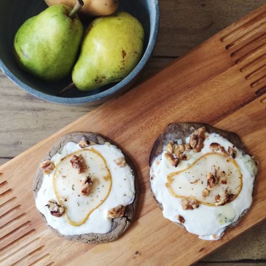 Pear-Gorgonzola Pizzas