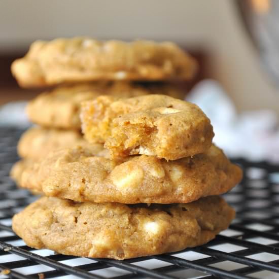 White Choco Pumpkin Oatmeal Cookies