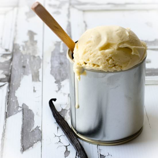 Creamy Vanilla Ice Cream