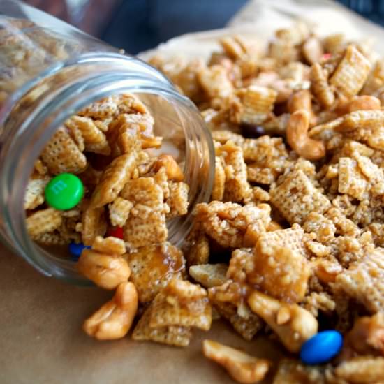 Caramel Puppy Chow