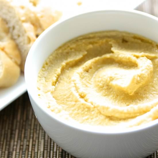 Super Easy Hummus