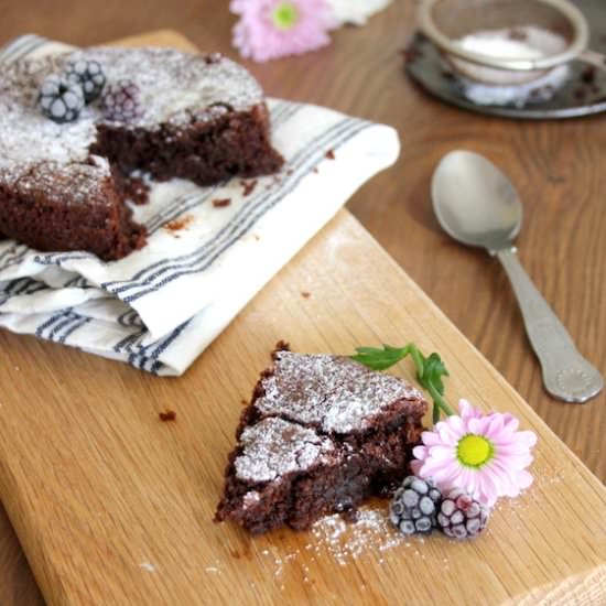 Almond Chocolate Fudge Cake