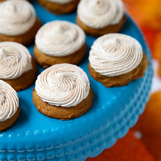 Pumpkin Cookies & Cinnamon Frosting