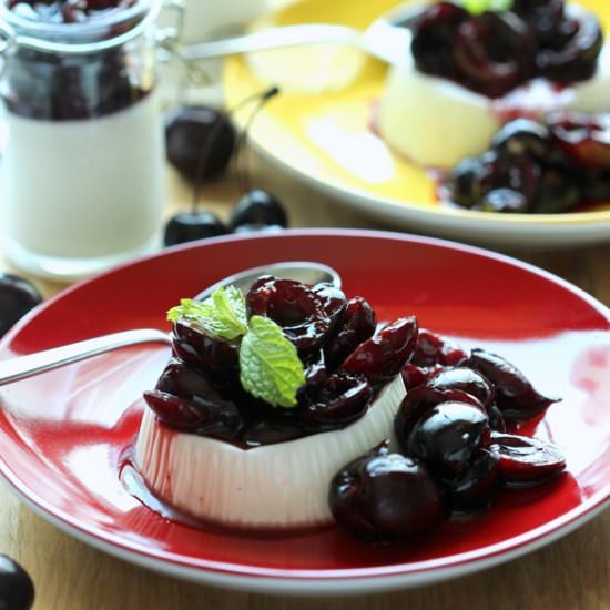 Vanilla bean Panna cotta