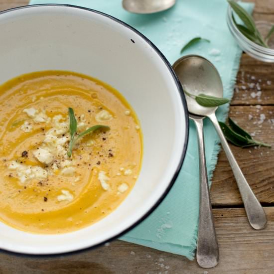 Spicy pumpkin soup with feta