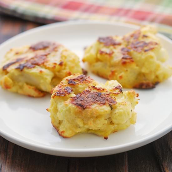 Cheesy Cauliflower Bites