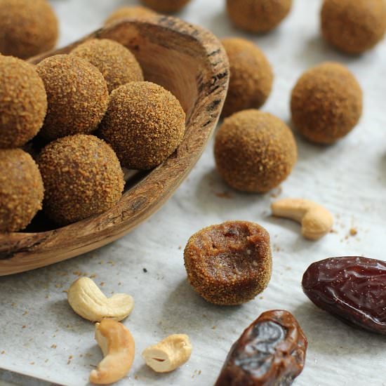 Gingerbread Cookie Dough Balls