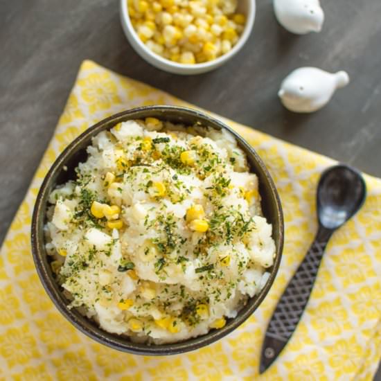 Cheesy Mashed Potatoes with Corn