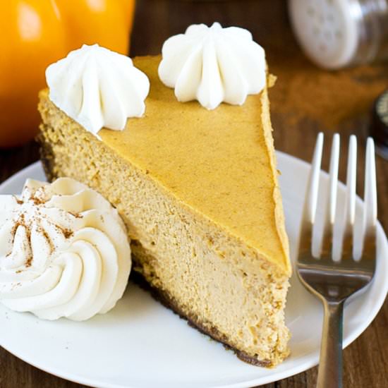 Pumpkin Pie Gingersnap Cheesecake