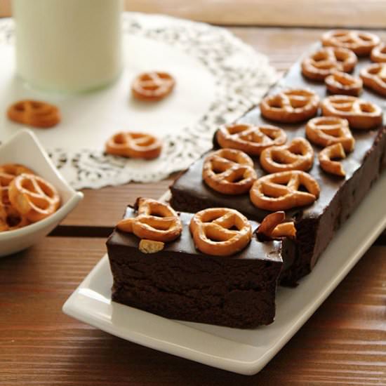 Chocolate and pretzels loaf