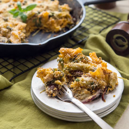 Baked Mediterranean Mac and Cheese