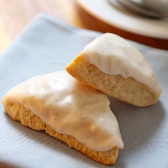 Vanilla Bean Scones