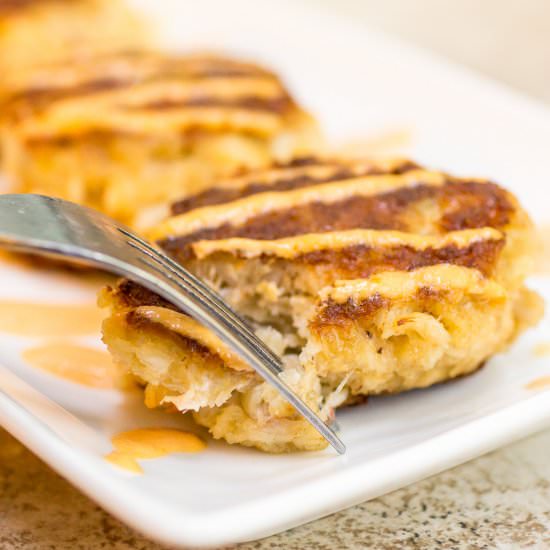 Crab Cakes w/ Red Pepper Aioli