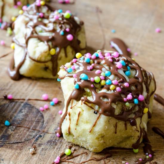 Chocolate Drizzled Pistachio Cookie