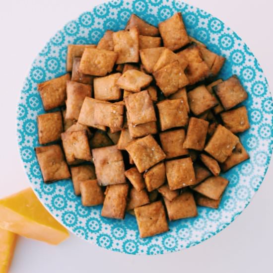 Apple Cheddar Crackers