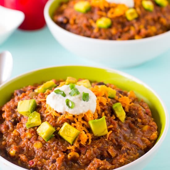 Crockpot Quinoa Black Bean Chili