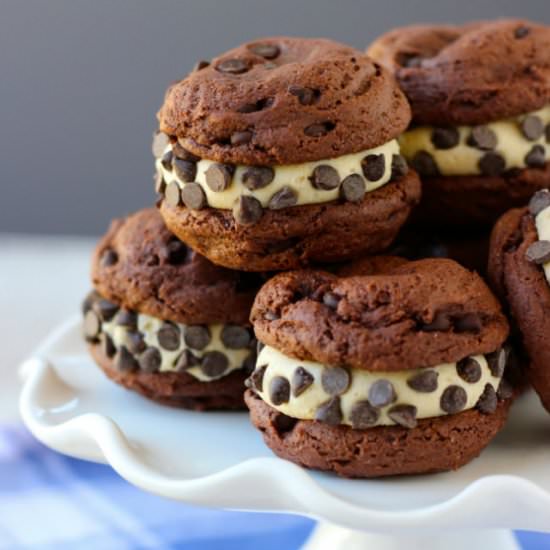 Cookie Dough Oreos