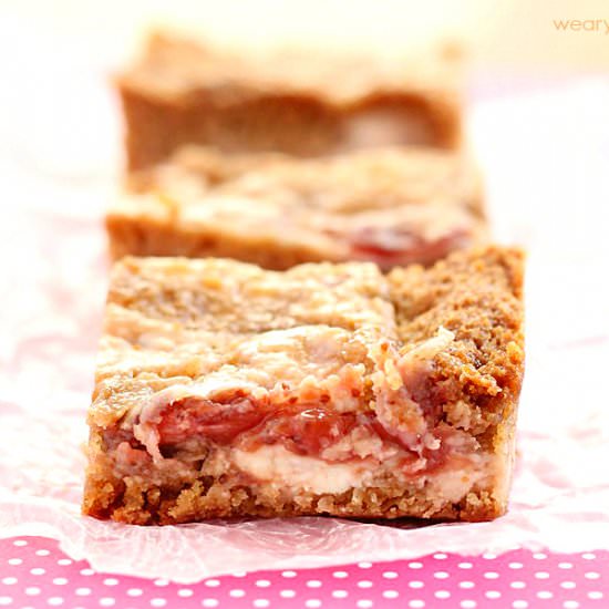 Strawberry Cheesecake Blondies