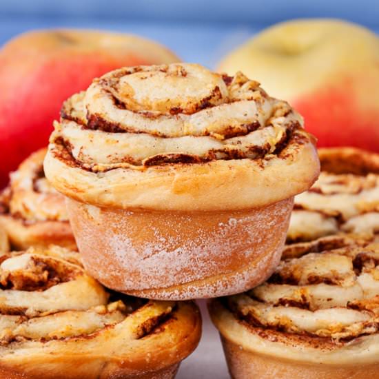 Apple Cinnamon Roll Muffins