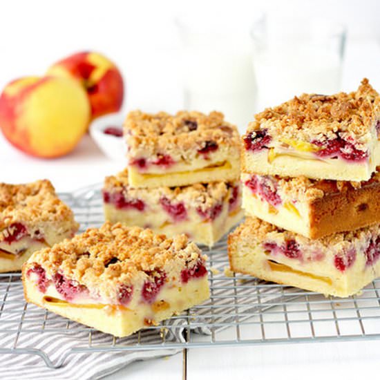 Peaches and Raspberry Crumble Cake