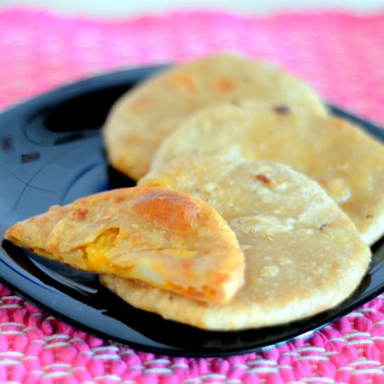 Stuffed Aloo Puri