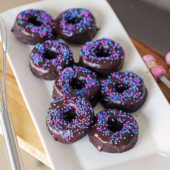 Mini Vegan Chocolate Donuts