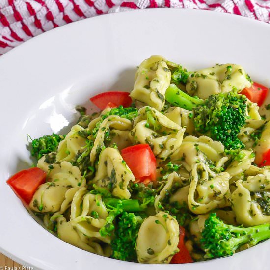Pesto Tortellini with Broccoli