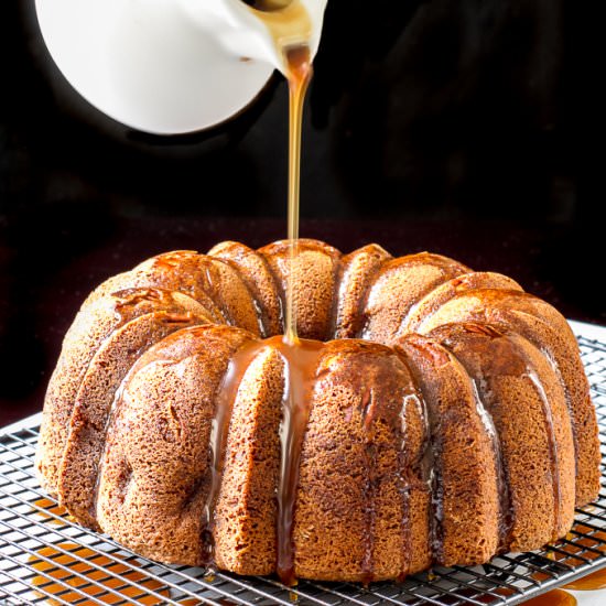Honey Apple Cake