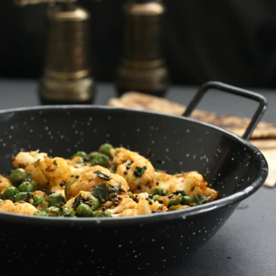 Indian Cauliflower and Peas Curry
