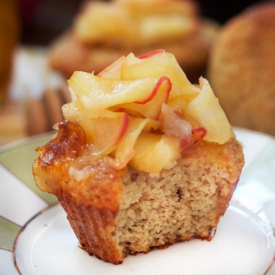 Honey Cake Cupcakes