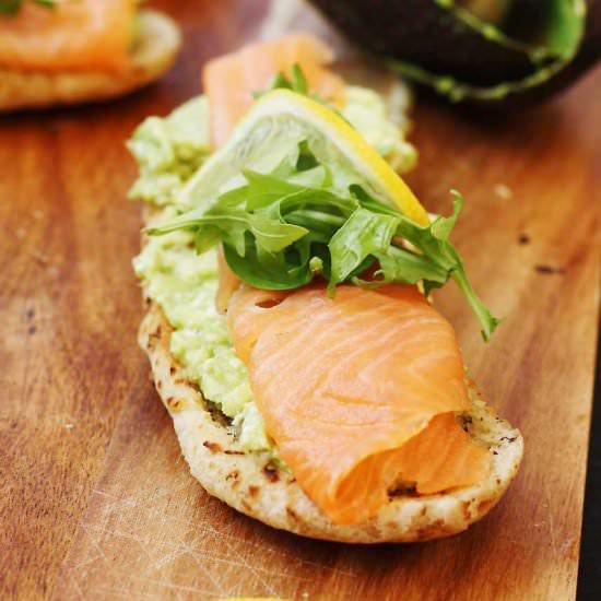 Smoked salmon bruschetta